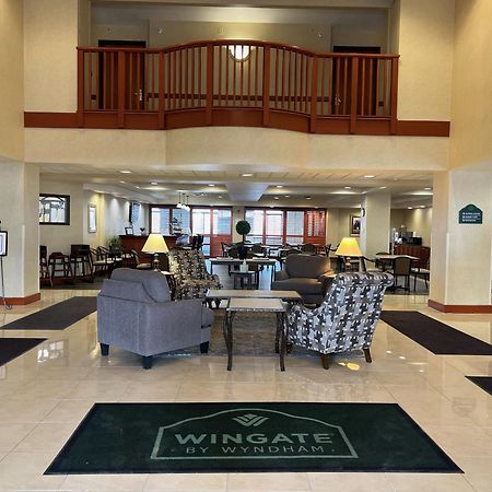 Wingate By Wyndham Peoria - Complimentary Area Shuttle Hotel Exterior photo
